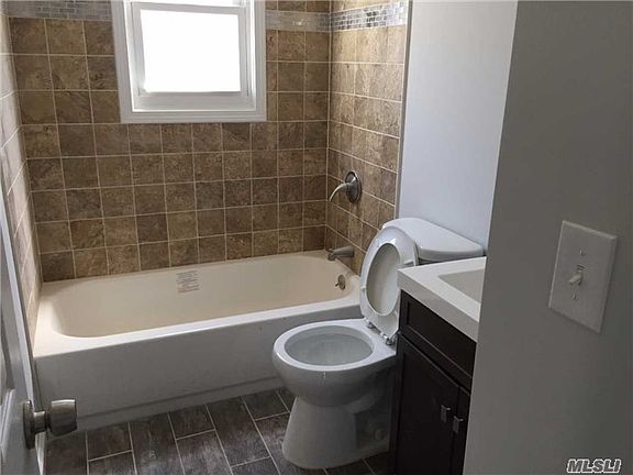 3rd image of 78 Madison St