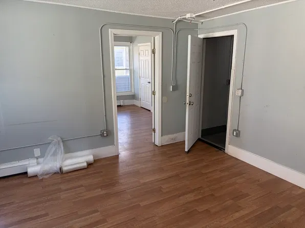 14 Loring St #2, Springfield, MA 01105