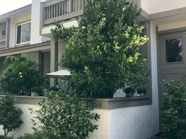 17158 Palisades Cir, Pacific Palisades, CA 90272