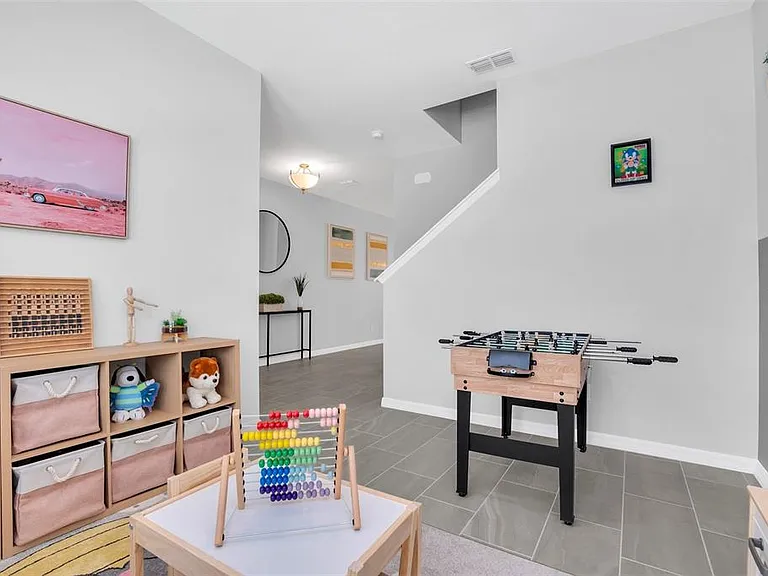 2131 Derwent Dr — Photo 45