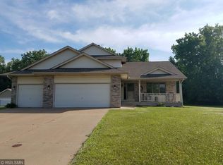 1752 Myrtle St, Saint Paul, MN 55109