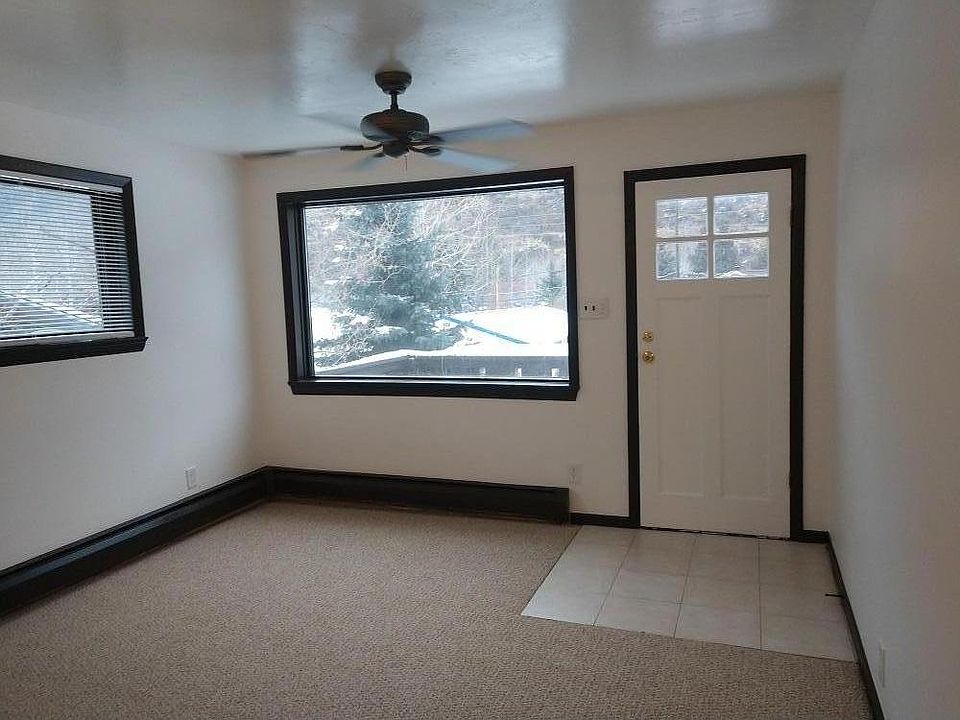 Main Entry and Living Room