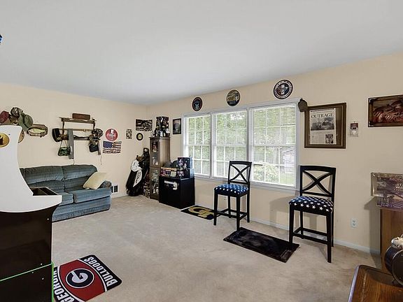 4th image of 4125 Idlevale Dr