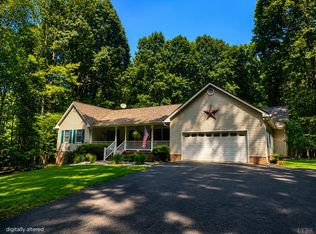 192 Holly Brook Dr, Appomattox, VA 24522