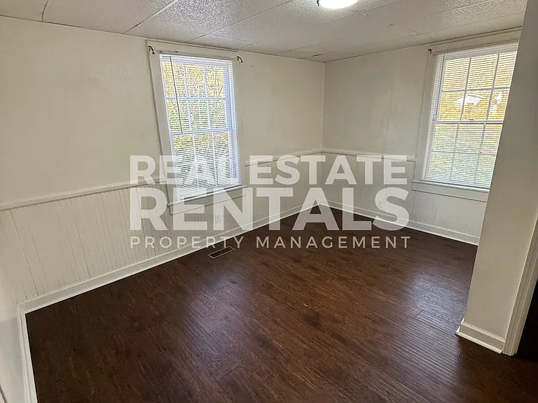 2 W Tuscaloosa Ave — Photo 8