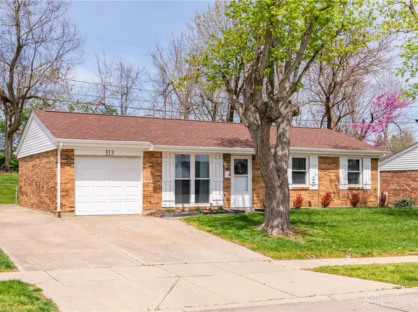 313 Oxford Dr, Fairborn, OH 45324