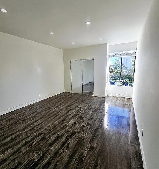 12115 San Vicente Blvd #309 — Photo 7
