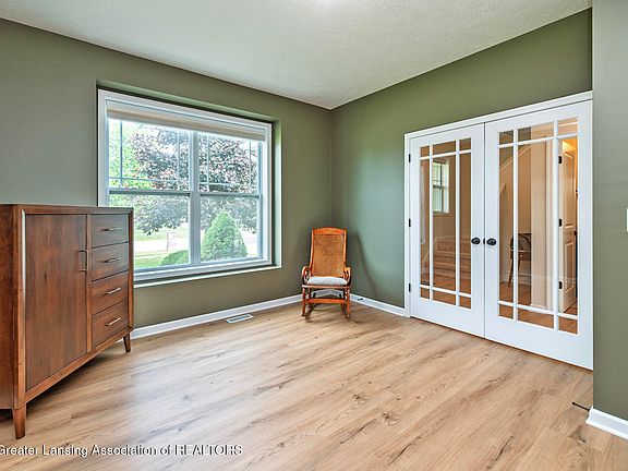 5th image of 12880 Paradise Dr