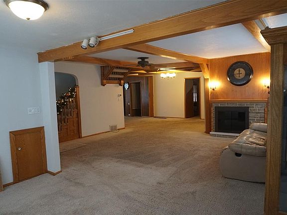 3rd image of 314 W 4th St
