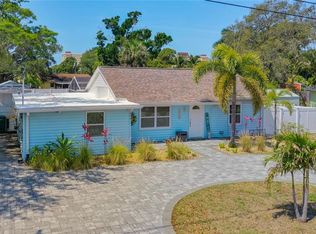 10848 Shawnee Rd, Saint Petersburg, FL 33708