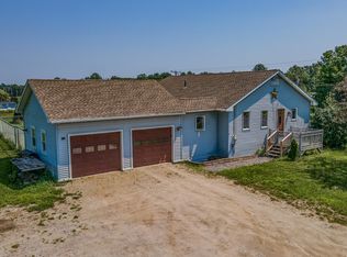 1 Furlong Rd, Richmond, ME 04357