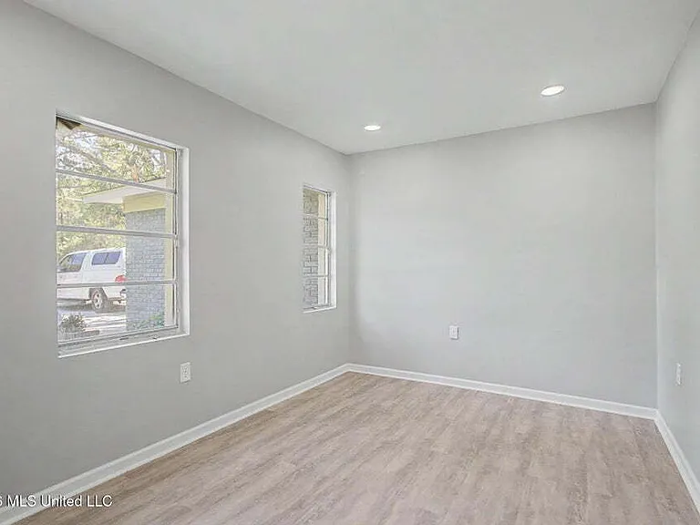 9424 Daisy Vestry Rd #2 — Photo 10