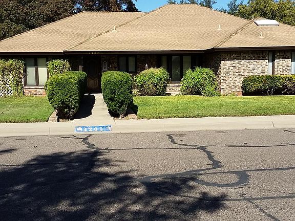 2nd image of 4202 Gleneagles Dr