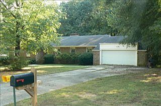 1st image of 1105 Benton Ln
