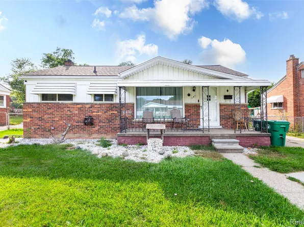 141 Lathers St, Garden City, MI 48135