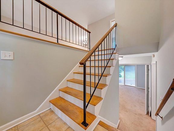 2nd image of 2733 White Pelican Ln