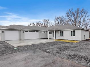 1942 S Buntin, Kennewick, WA 99336