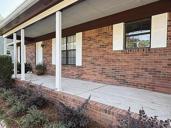 3rd image of 4728 Pimlico Dr
