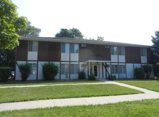 20 N Palm St APT 2, Janesville, WI 53548
