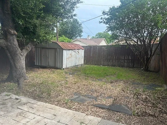1200 Wyndham Dr — Photo 11