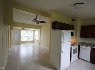 4340 SW 40th St, Hollywood, FL 33023