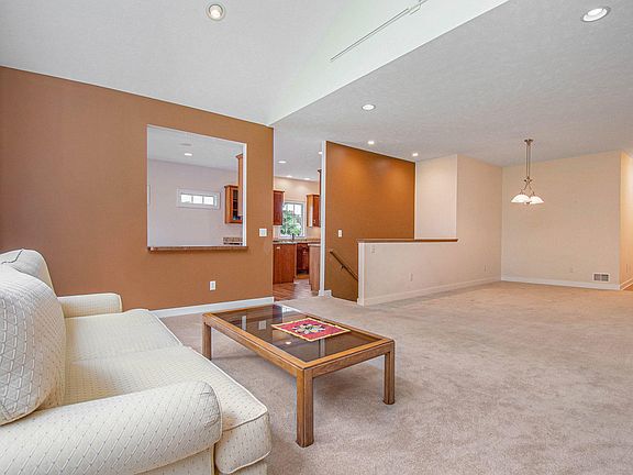 4th image of 3026 Harborview Ct