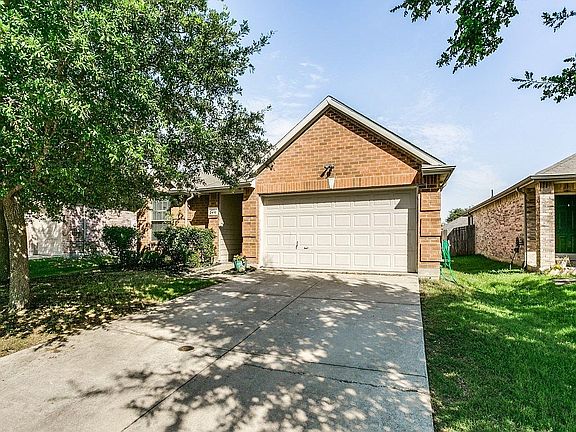 2nd image of 2416 Eisenhower Dr