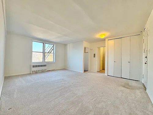 142-27 Barclay Ave #6C Photo 1