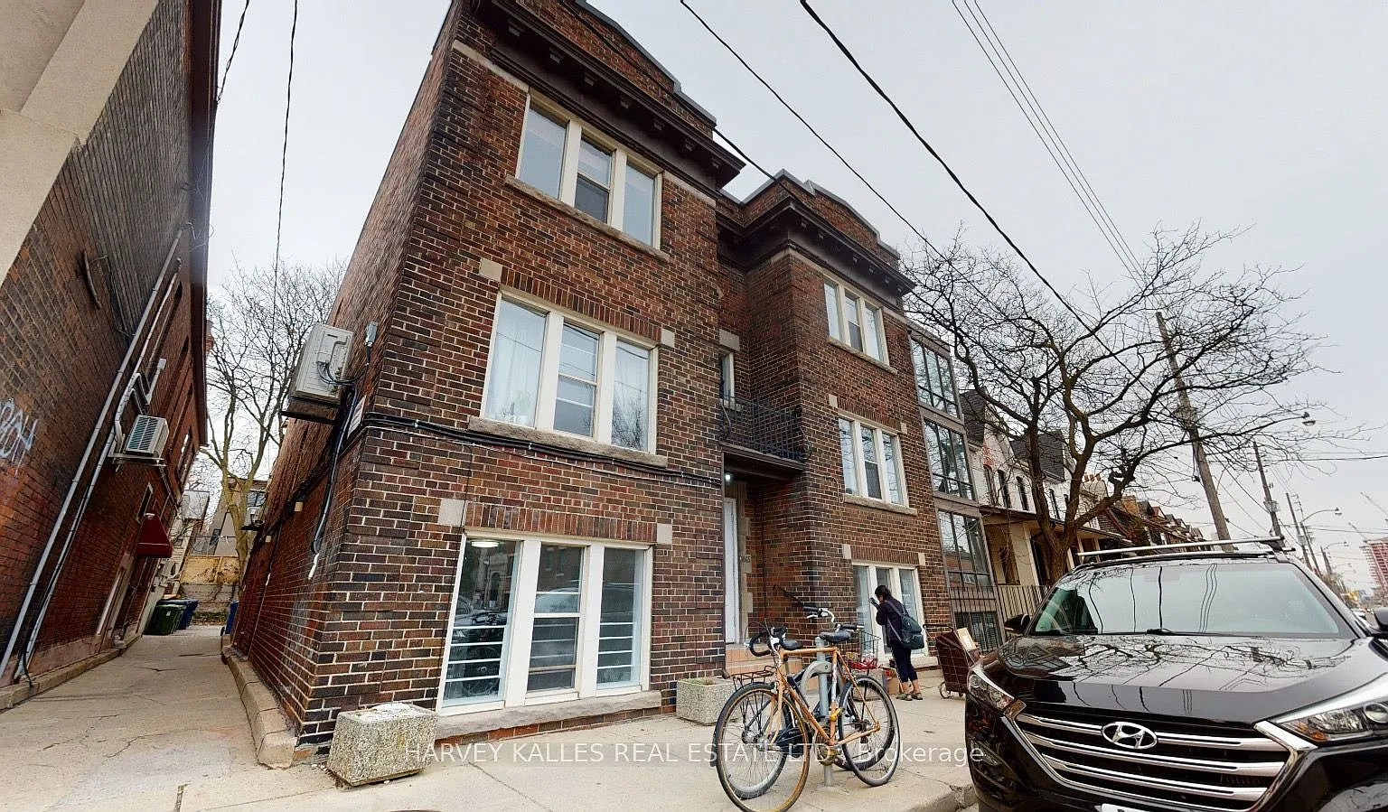 2 bed, $2,649 — Photo 1