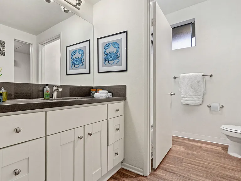 Park Overland Apartments — Photo 45
