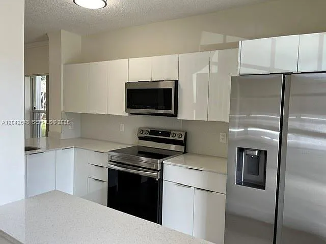 726 SW 122nd Ave #726 — Photo 7