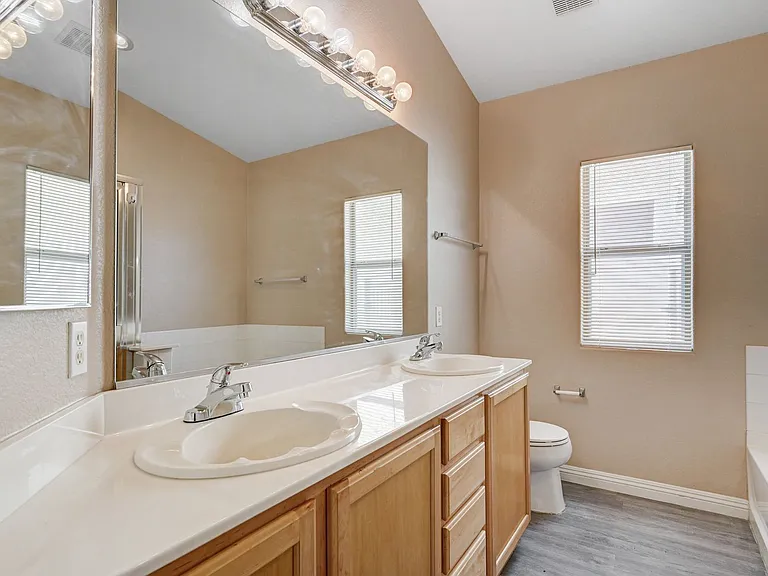 527 Braided River Ave — Photo 31