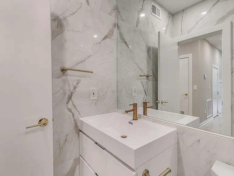 513 Florida Ave NW — Photo 3