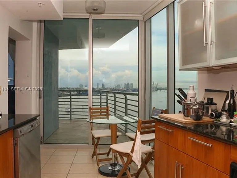 325 S Biscayne Blvd #CU-1523 — Photo 7