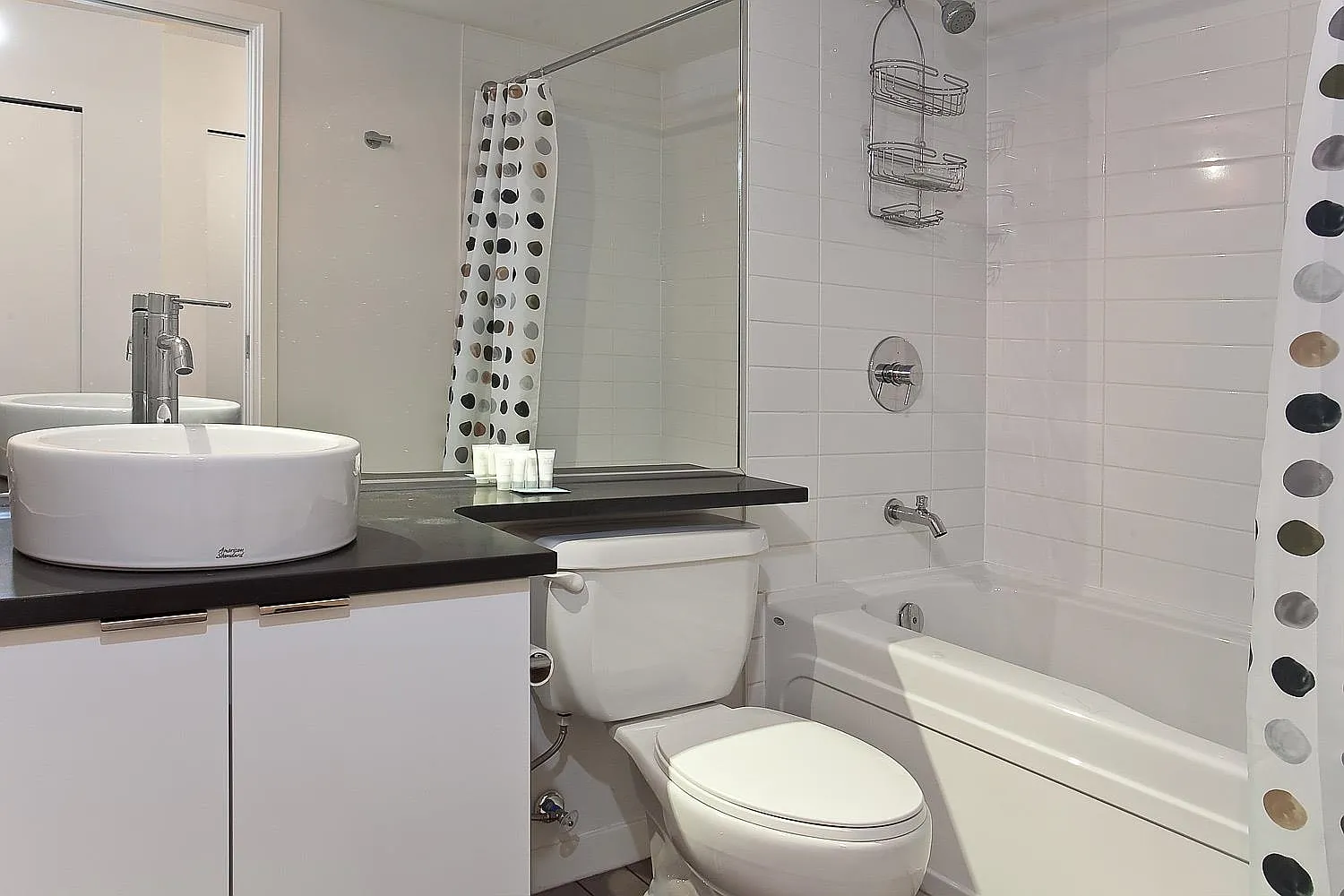 Studio, 439 sqft, $2,800 — Photo 3