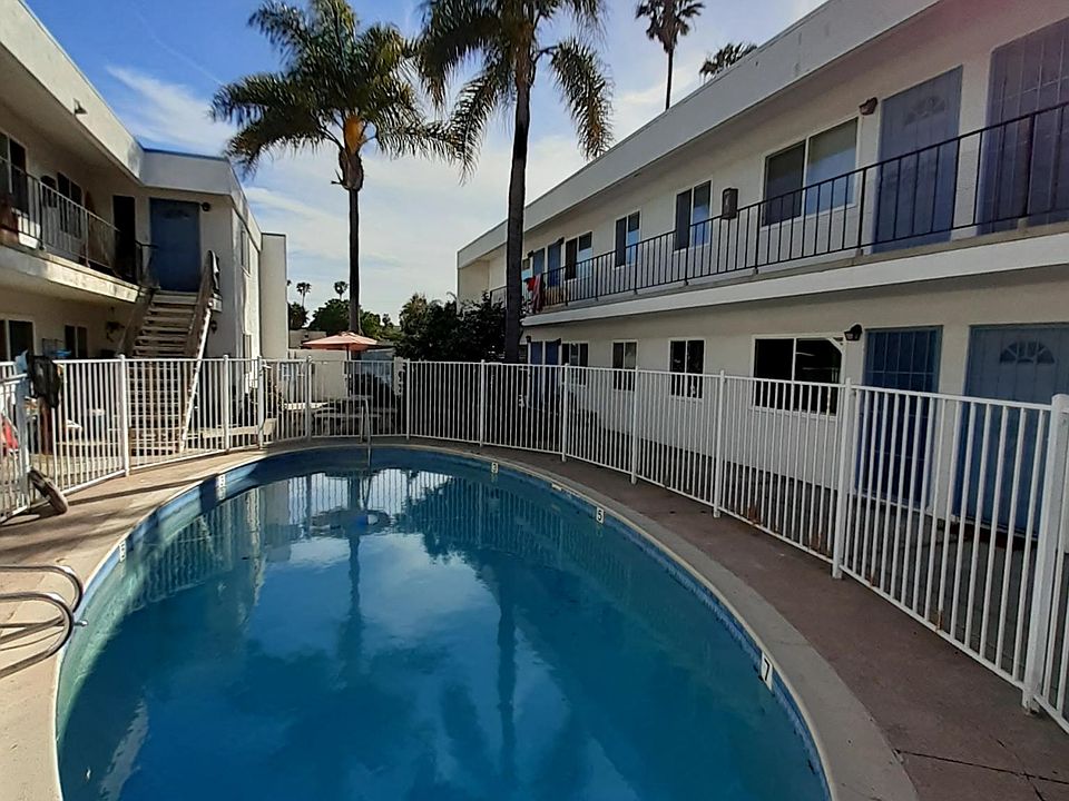 1st image of 4916 Santa Cruz Ave #12