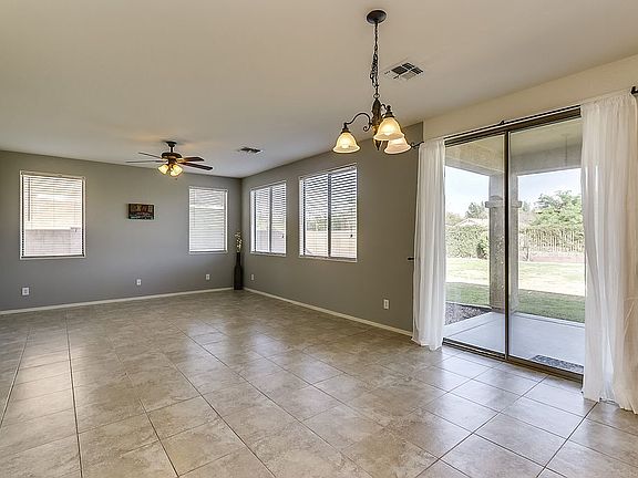 5th image of 1408 E Mia Ln