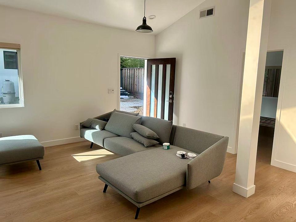 Living Room with high ceilings