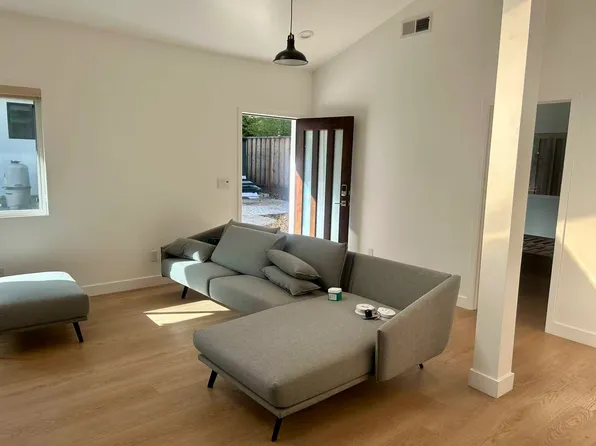 916 Hermosa Way #A, Menlo Park, CA 94025