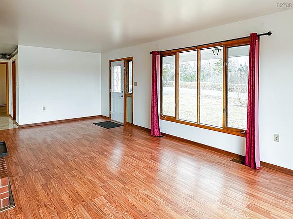 4th image of 1317 Gospel Rd