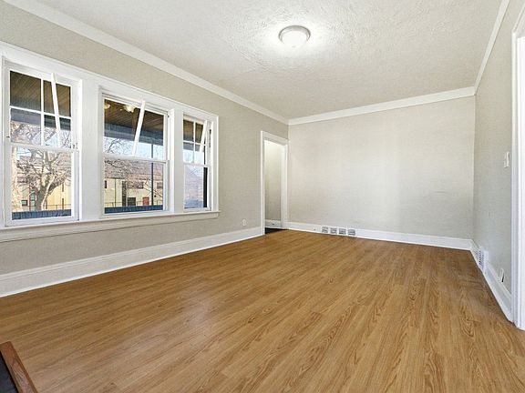 4th image of 13806 Coit Rd