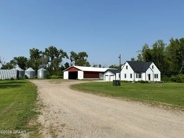 16867 14th St NE, Buxton, ND 58218