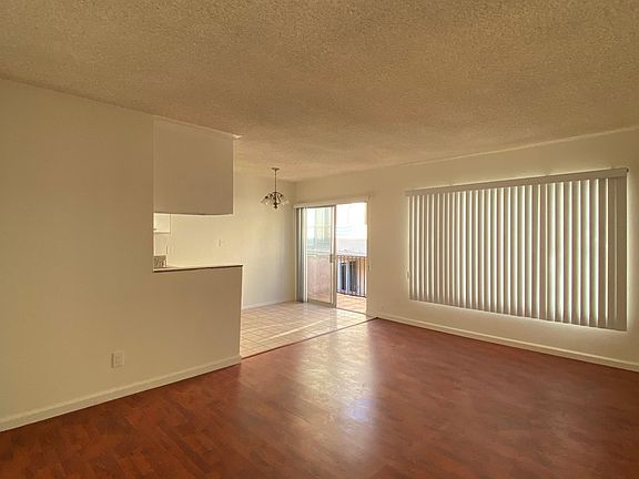 4th image of 1710 Purdue Ave APT 303