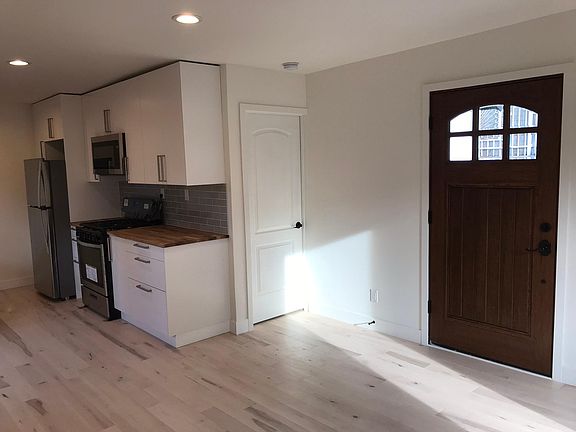 3rd image of 2740 Guirado St #2