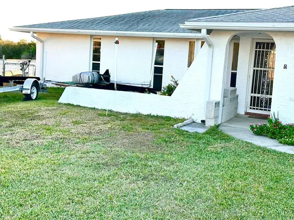 3340 Wilson Dr, Holiday, FL 34691