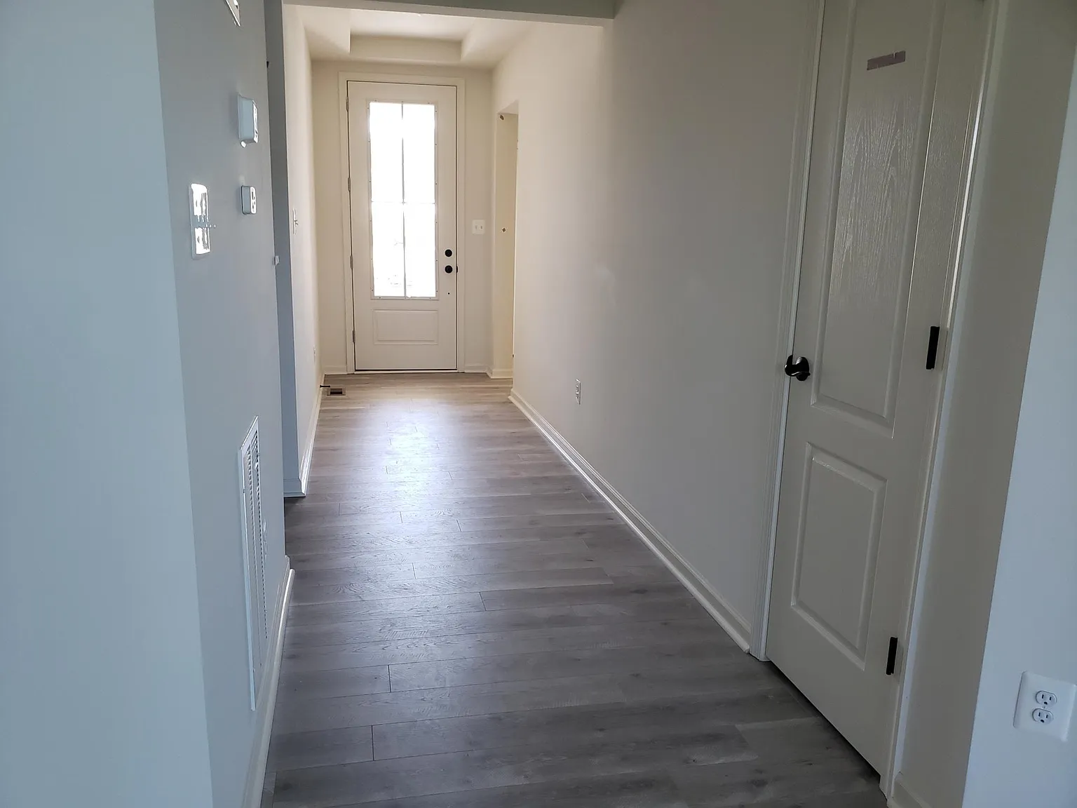 3 bed, $2,500 — Photo 3