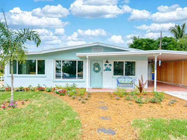 1315 NE Flora Pl, Jensen Beach, FL 34957