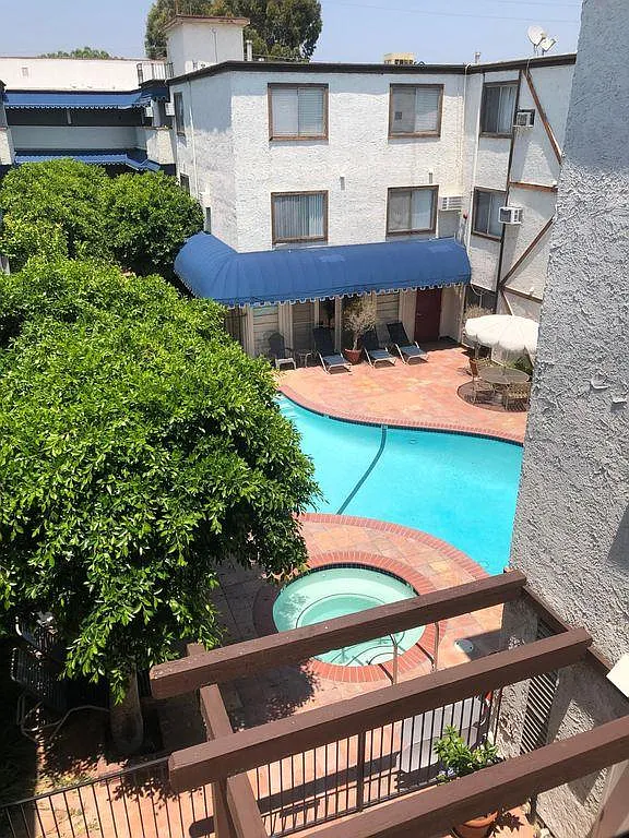 1 bed, 647 sqft, $2,000 — Photo 1