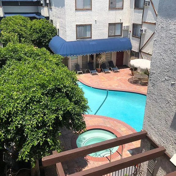 18530 Hatteras St #327 — Photo 1