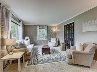 2085 Le Jardin Ct, Brookfield, WI 53045